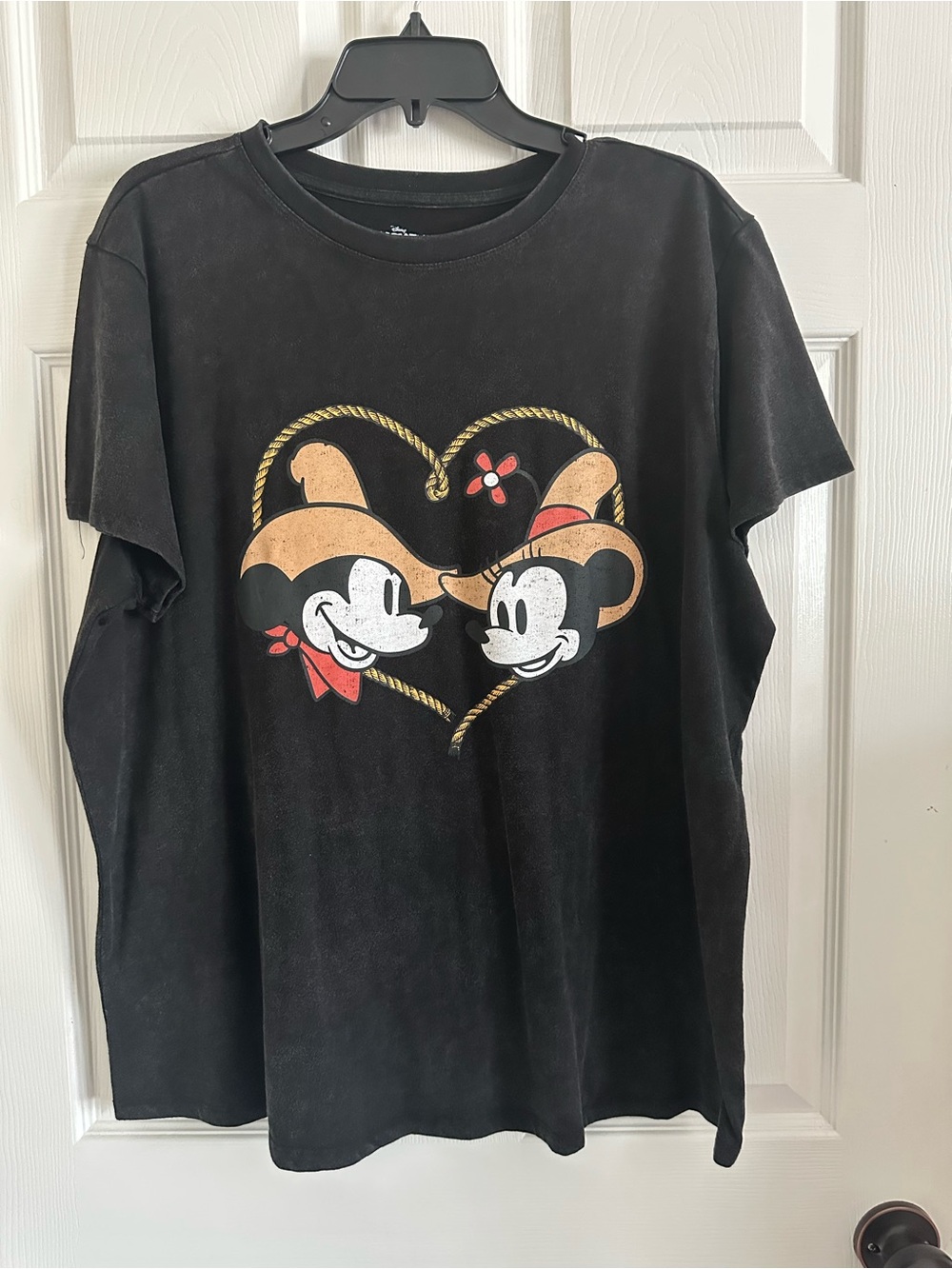 Black women’s Short Sleeve Tee with Cowboy Mickey & Minnie Heart Graphic size 2X